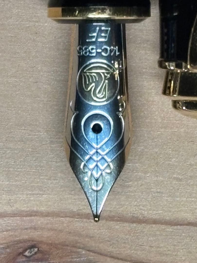 Pelikan Souverän M600 Blue Stripe 万年筆 EF