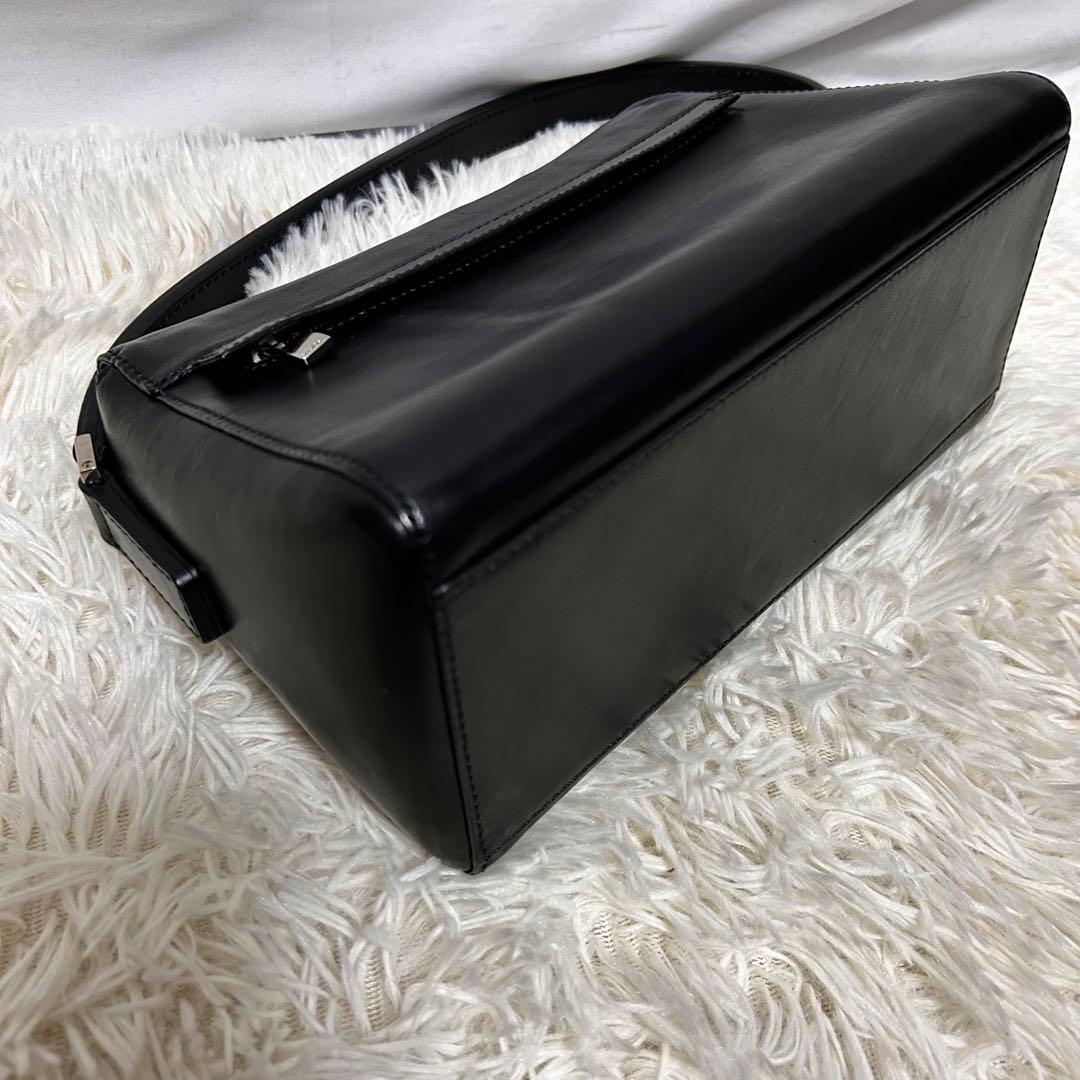 美品 HIROFU ベリーナ　フォーマル　ハンドバッグ レザー　ブラック　肩がけ