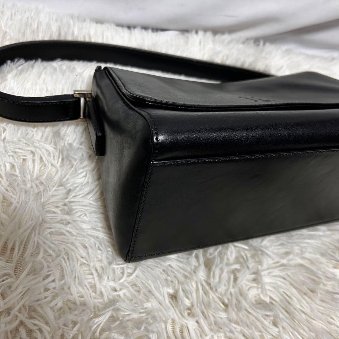 美品 HIROFU ベリーナ　フォーマル　ハンドバッグ レザー　ブラック　肩がけ