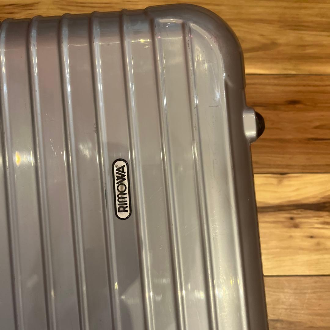 百貨店購入RIMOWAリモアキャリーケース87ℓ4.4キロシルバー