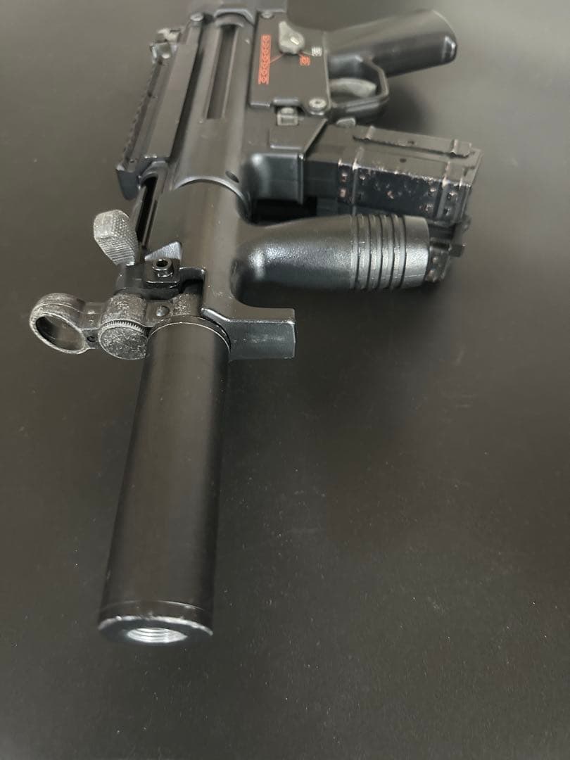 【週末セール】東京マルイHK MP5K HC サプレッサ、バッテリー