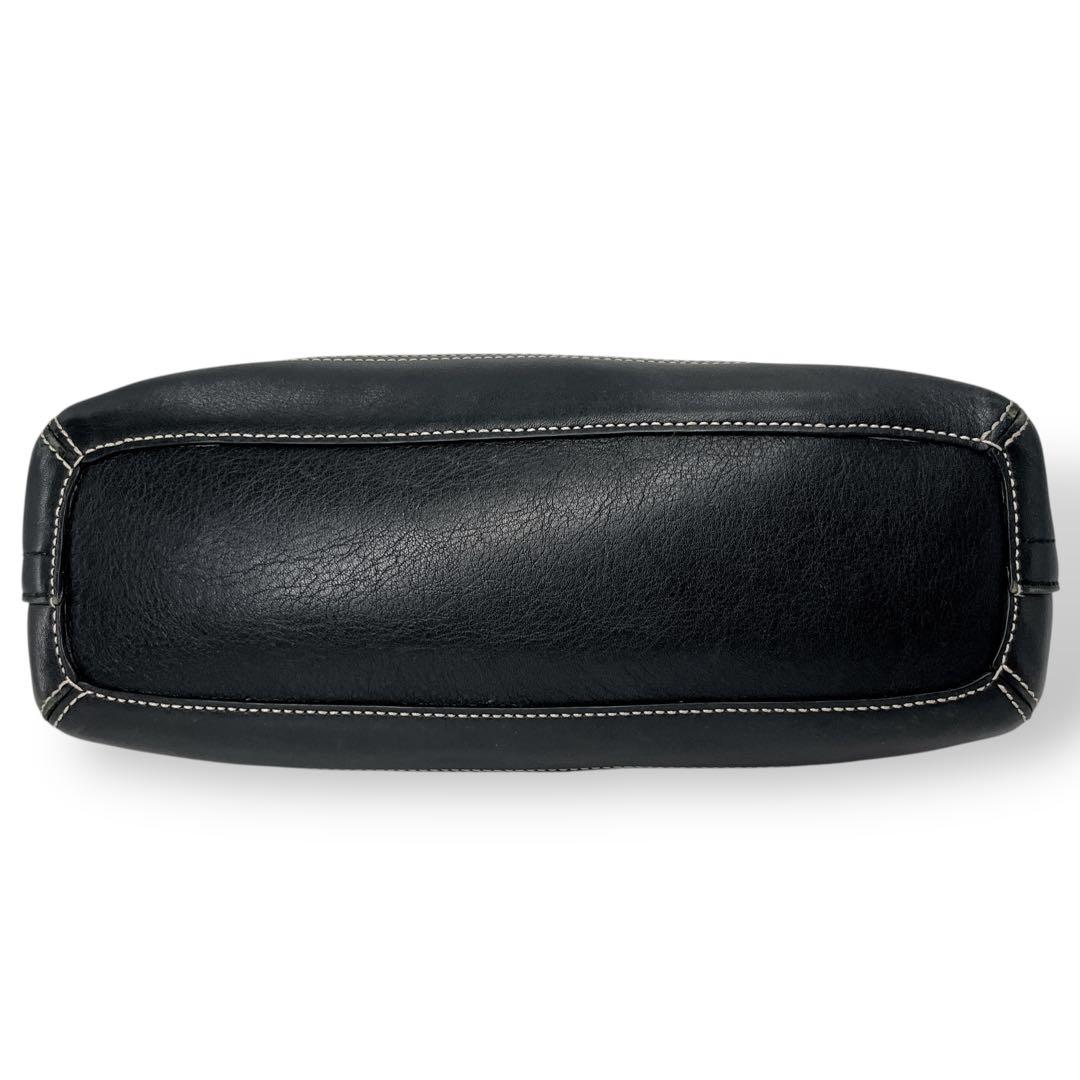 バッグ Y2K COACH Signature Tassel Shoulder Bag