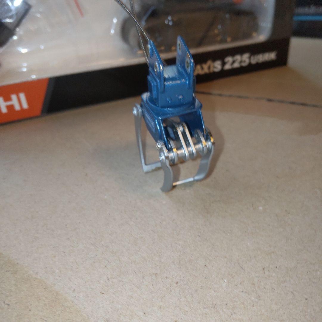 日立建機 ZAXIS 225USRK-3 イワフジ グラップルセット 1/50 - メルカリ