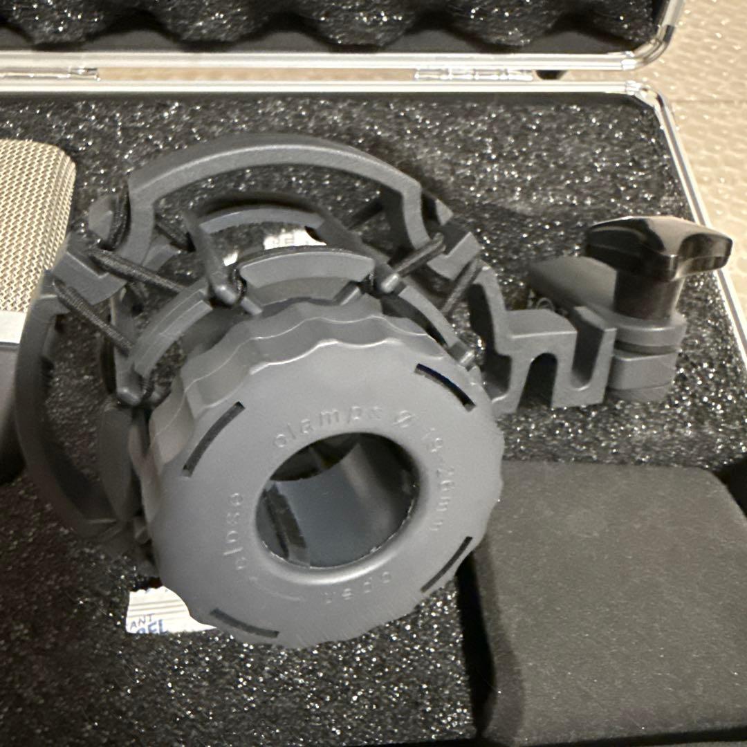 マイク　AKG C214