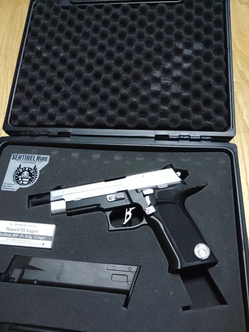 東京マルイ センチネル ナイン レオンモデル バイオハザード 特集雑誌付き