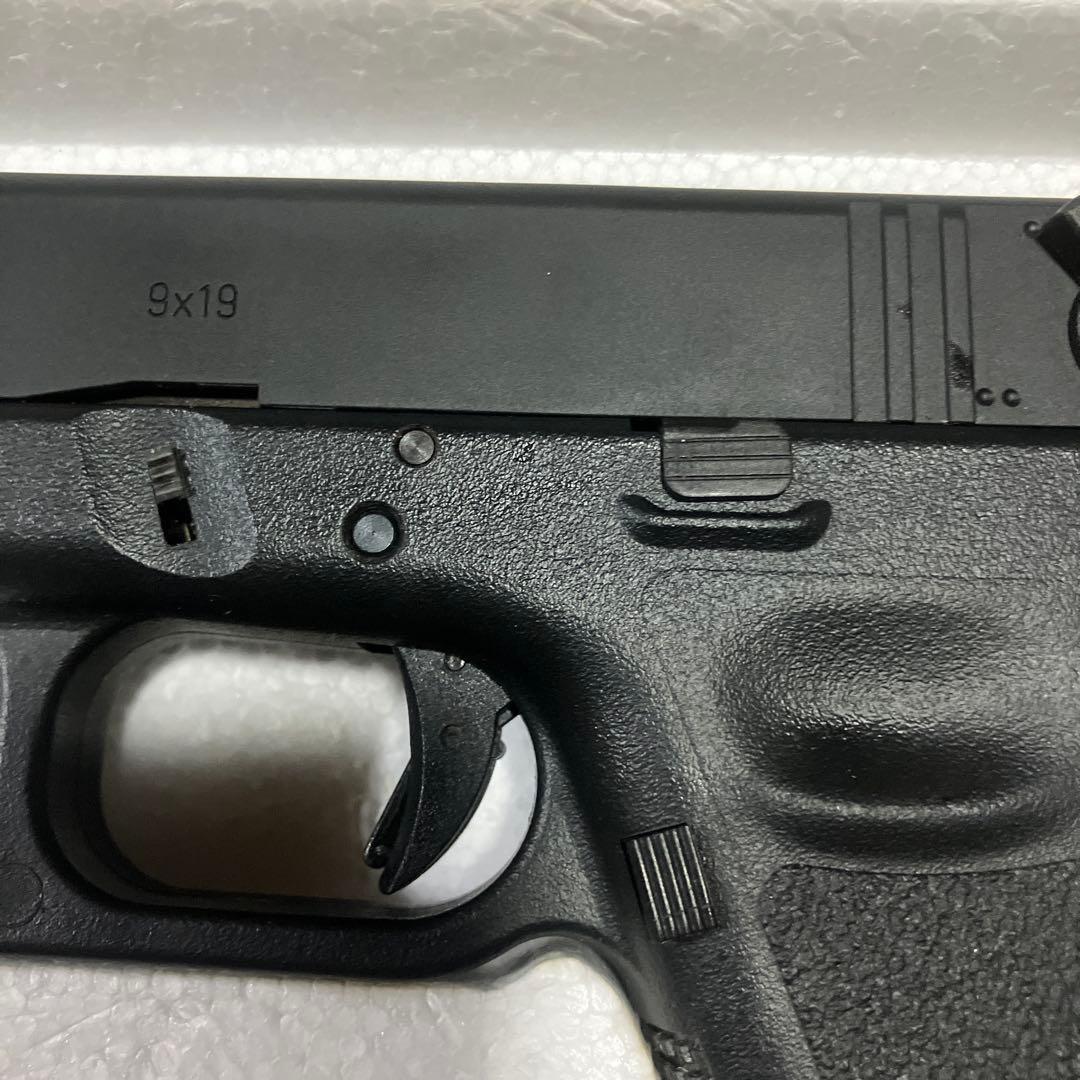 東京マルイ　GLOCK 18C ガスブローバック　ガーダーフレーム組み込み