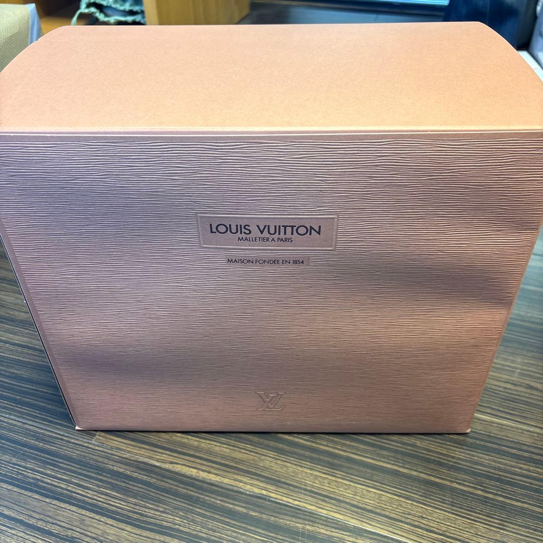 ルイビトン　エナメルバック(イエロー)