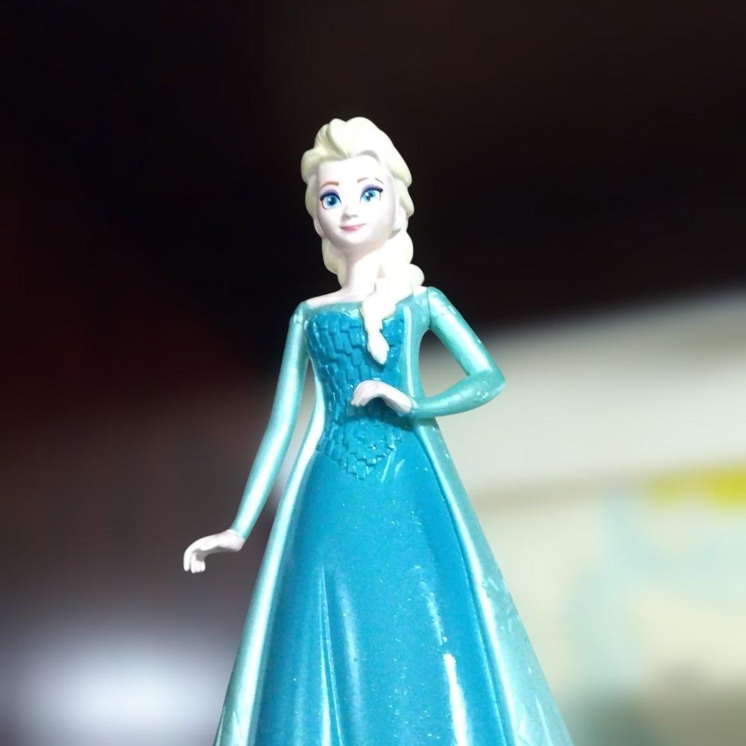 アナ雪 エルサフィギュア付きオルゴール