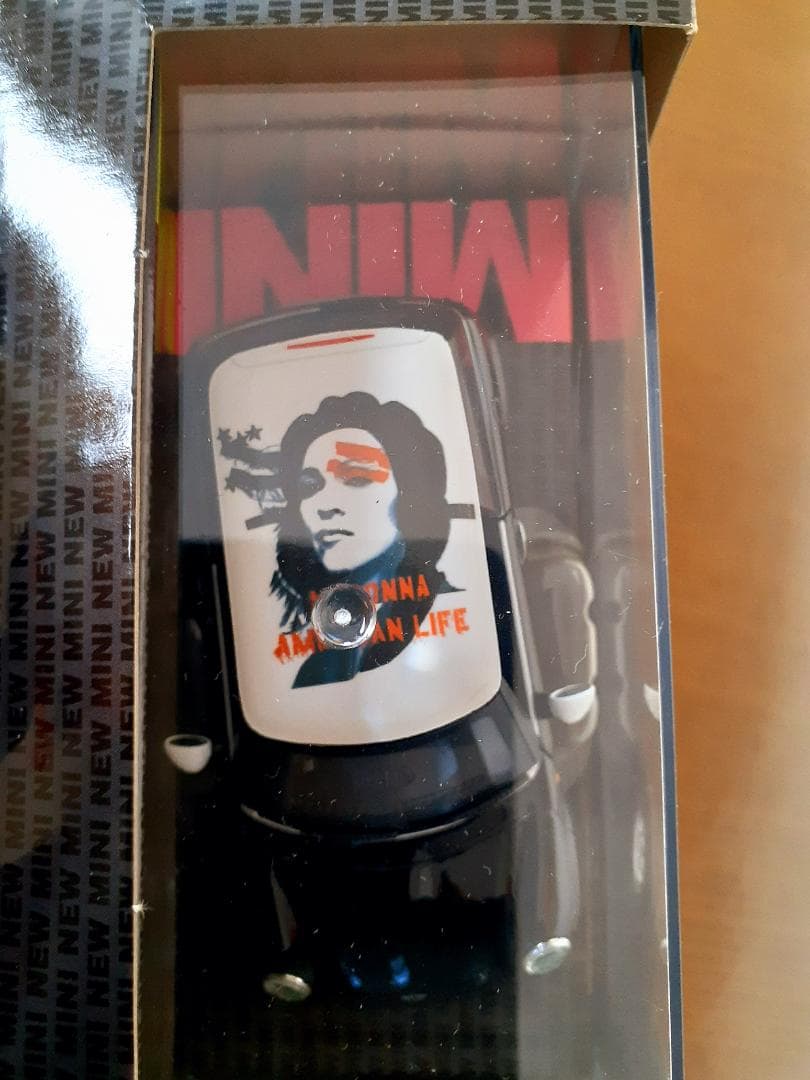マドンナ　 American Life 　Corgi製　Mini Cooper