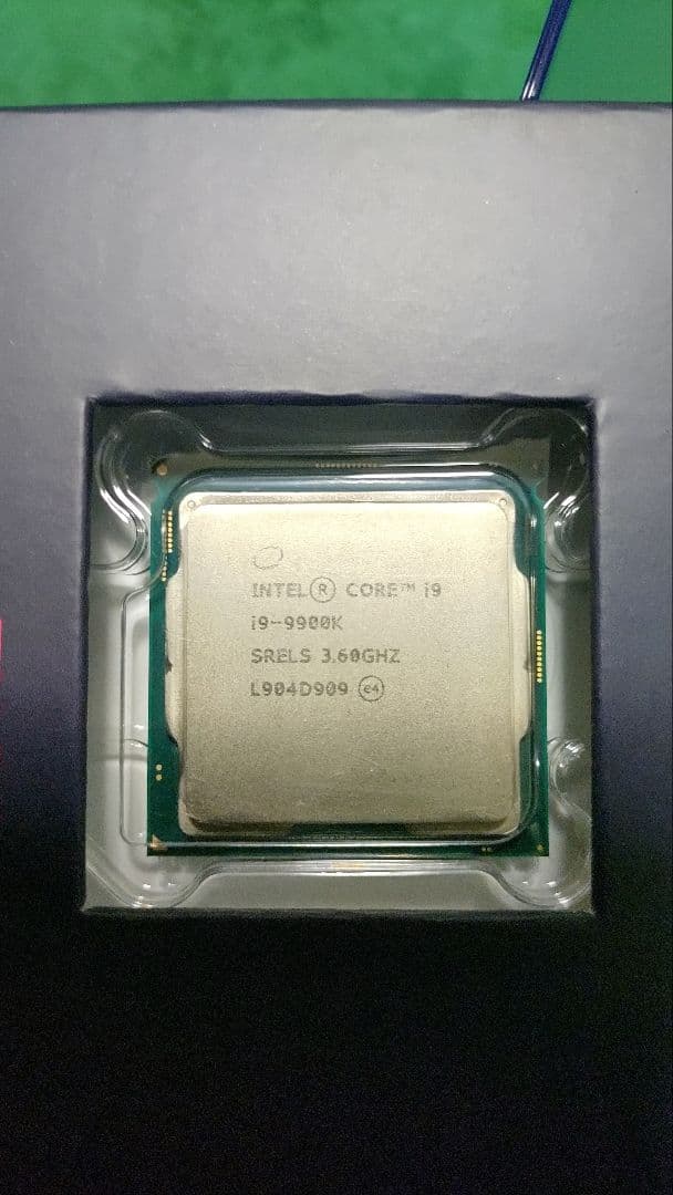 CPU Intel Core i9 9900k動作確認済み
