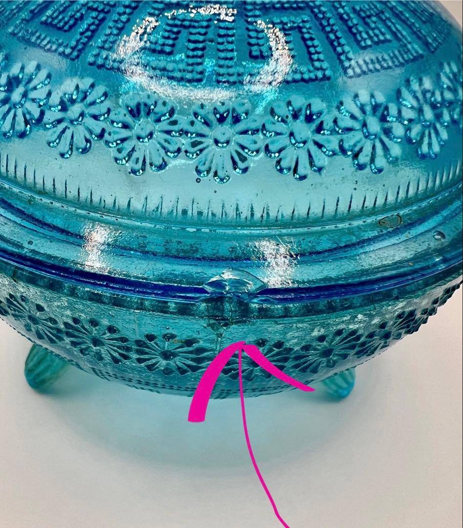 型ガラス蓋物 菓子器 キャンディポット ボンボニエール ウランガラス