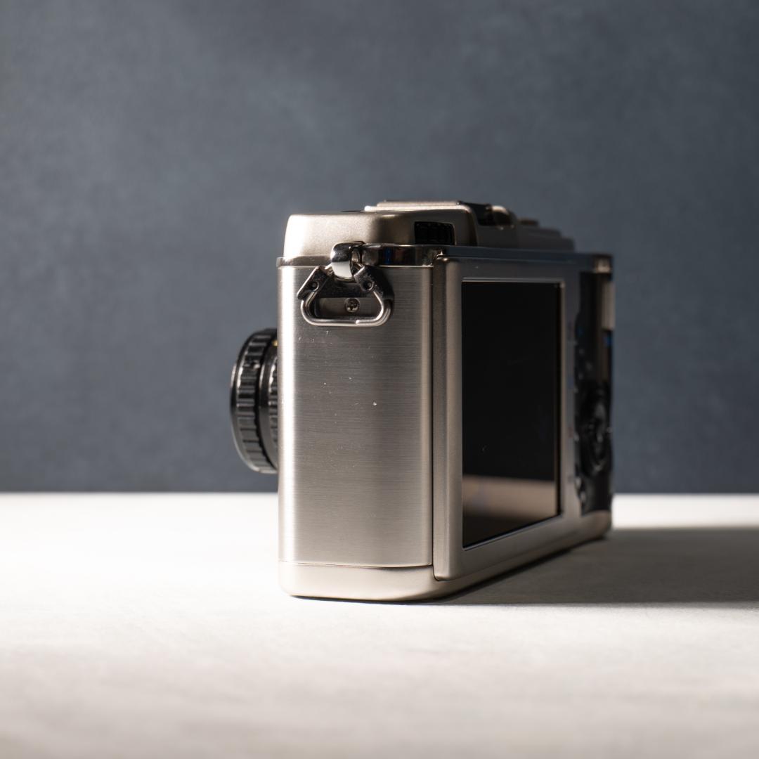 写ルンです感覚のコンデジ】OLYMPUS PEN E-P1 24mm