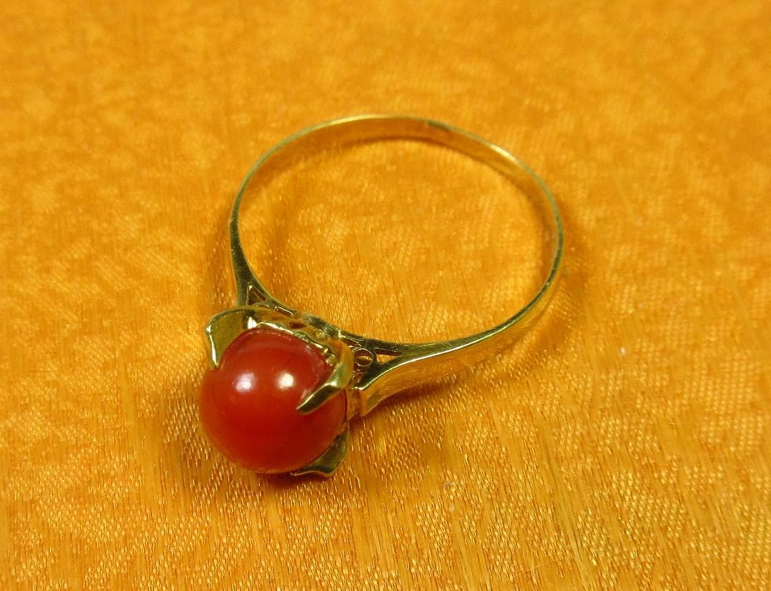 １８金指輪・赤珊瑚　「赤サンゴ」　リング・１２号