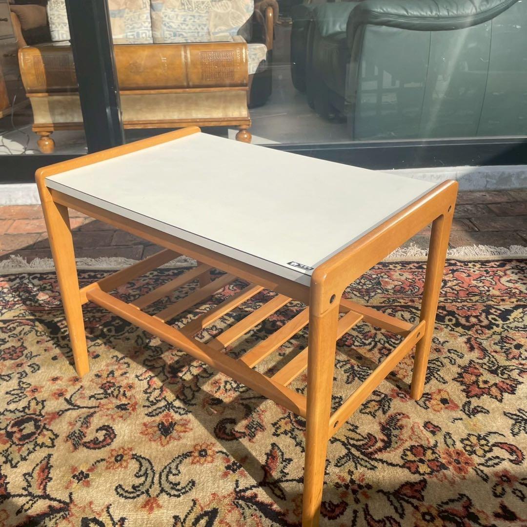 カリモク　サイドテーブル　ローテーブル　ミニ　小さめ　白色 カリモク サイドテーブル ローテーブル ミニ 小さめ 白色 カリモク