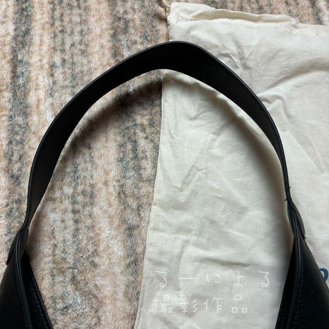 Paloma wool 黒のショルダーバッグ