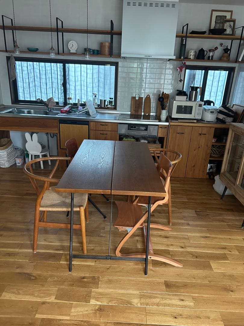 アデペシュ a depeche ダイニングテーブル