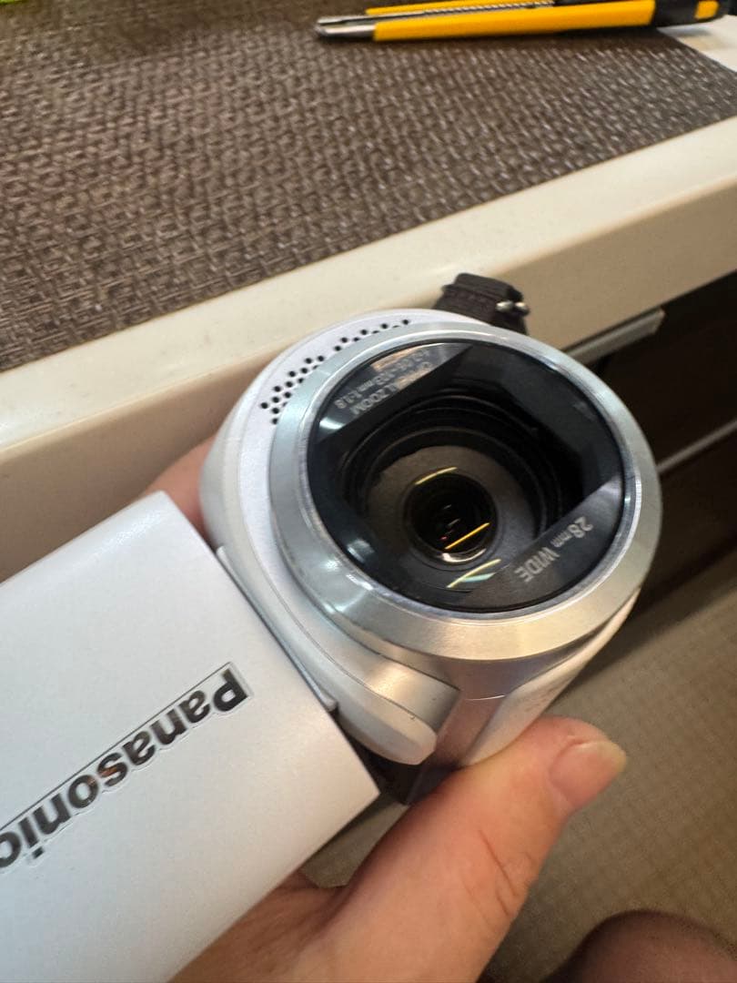 パナソニック Panasonic HD ビデオカメラ HC-W590M-W