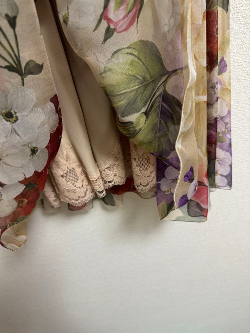 美品✨DOLCE&GABBANA 　フレア　フローラル　花柄　スカート　ドルガバ