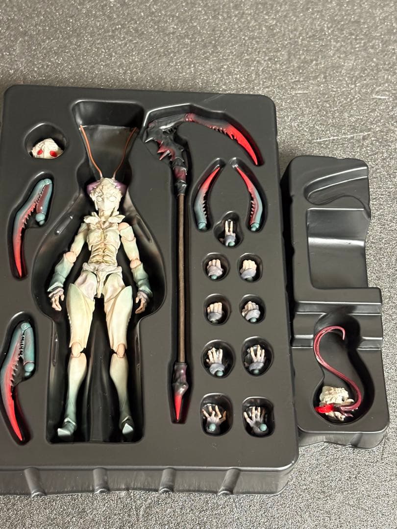 SEXYiCE 蟲 VERMIN シリーズ 実験体 B0127 カマキリ