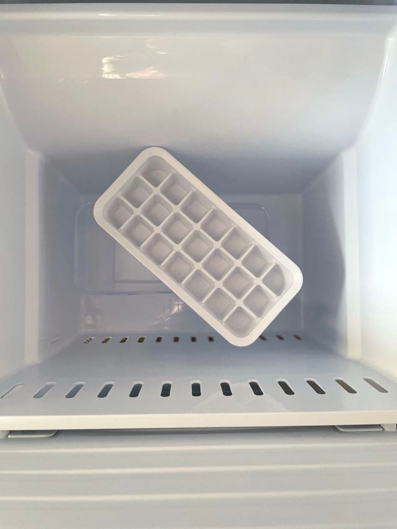 Panasonic 冷蔵庫 180Lホワイト　右開き単身 一人暮らし