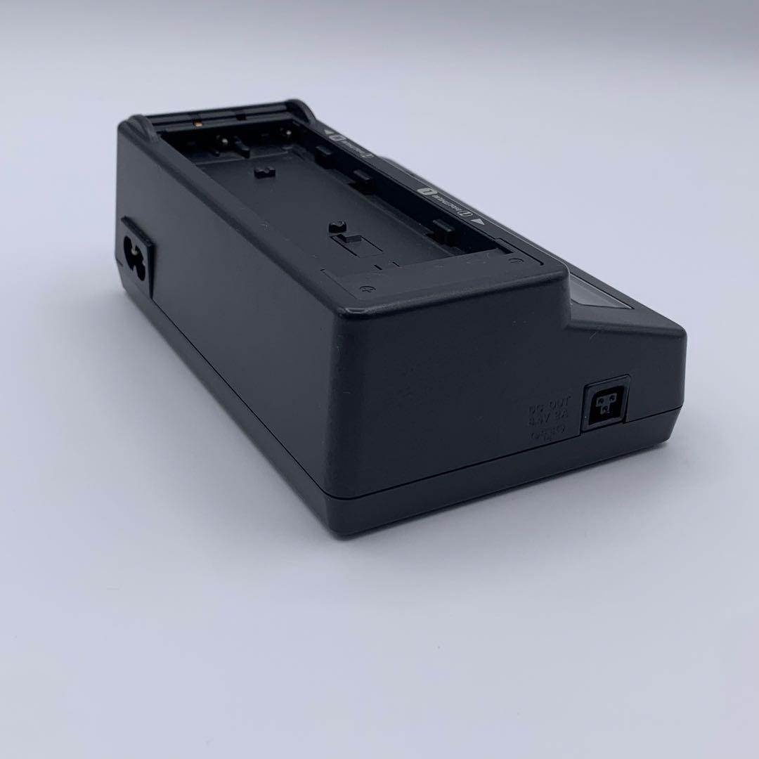 ソニーデジタルビデオカメラ　DCR-TRV30　Mini DV　ハンディカム