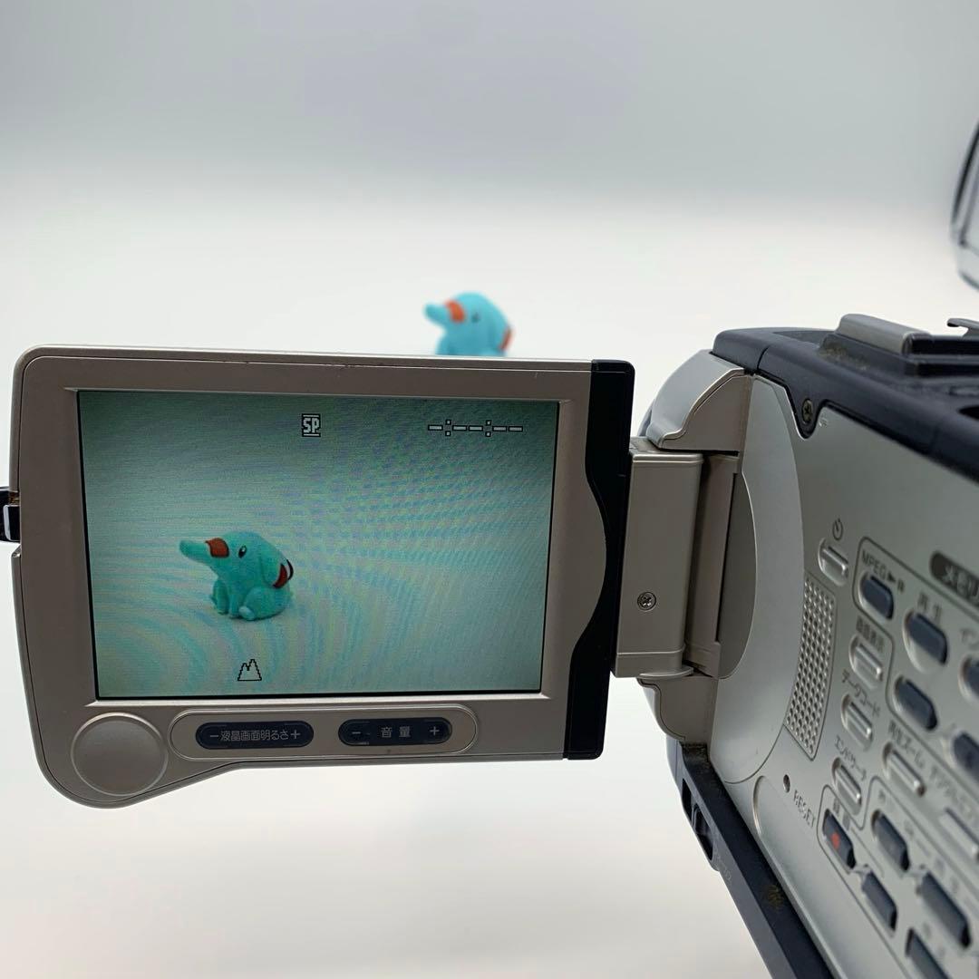 ソニーデジタルビデオカメラ　DCR-TRV30　Mini DV　ハンディカム