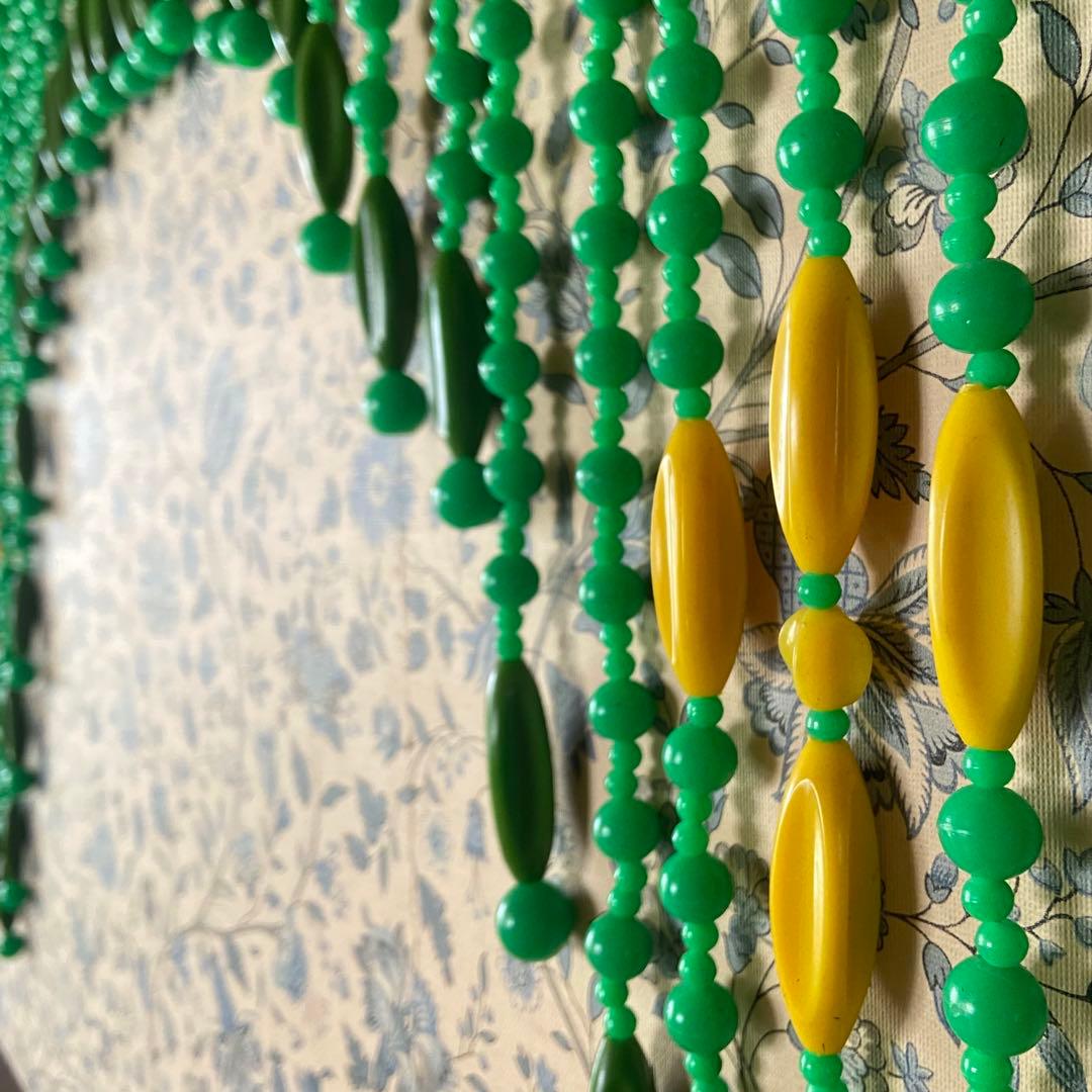 昭和レトロ ビーズのれん 美品 グリーン 当時物 レトロポップ - メルカリ