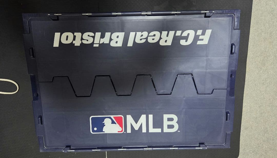 fcrb bristol コンテナ