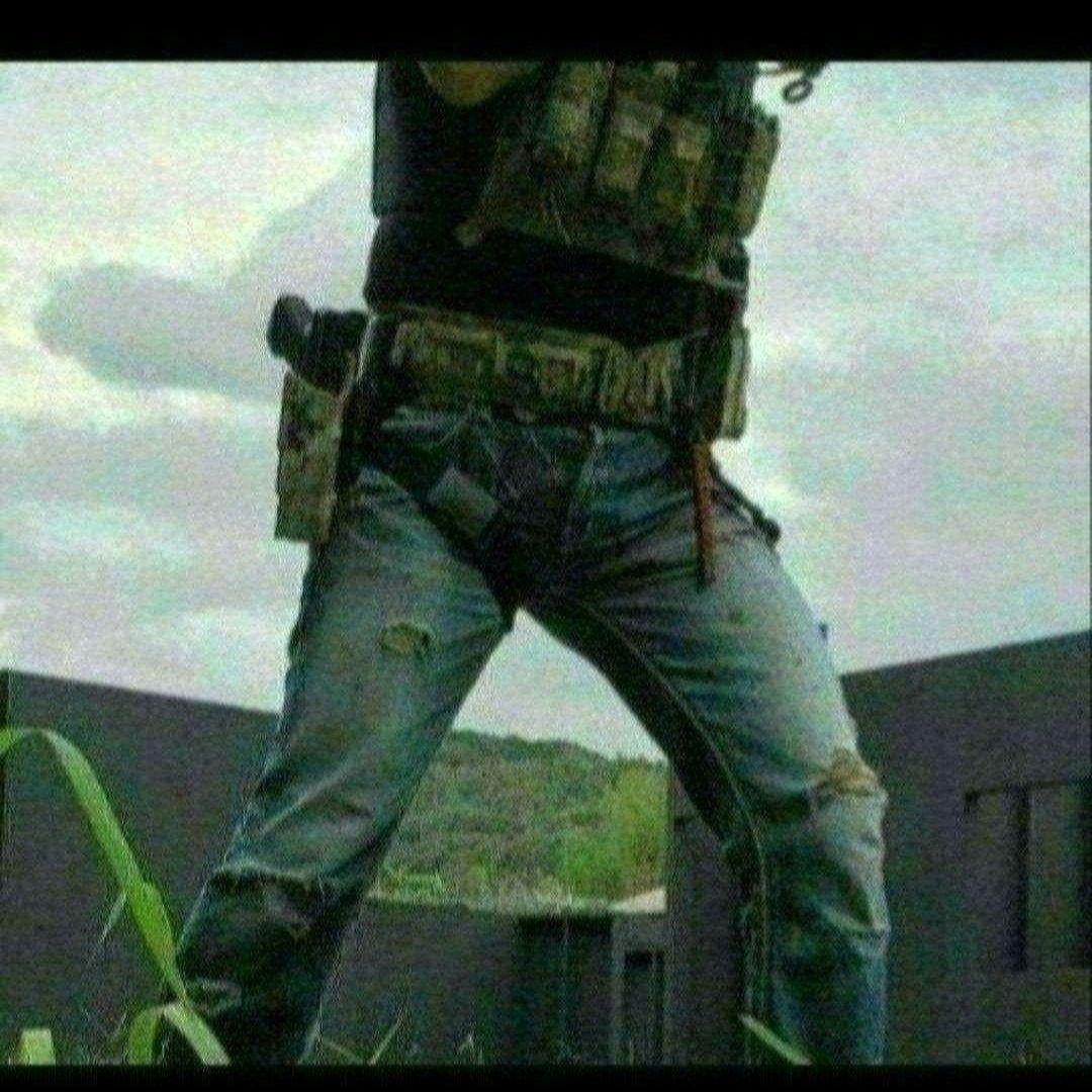 サファリランド レプリカ ホルスター マットブラック 右用