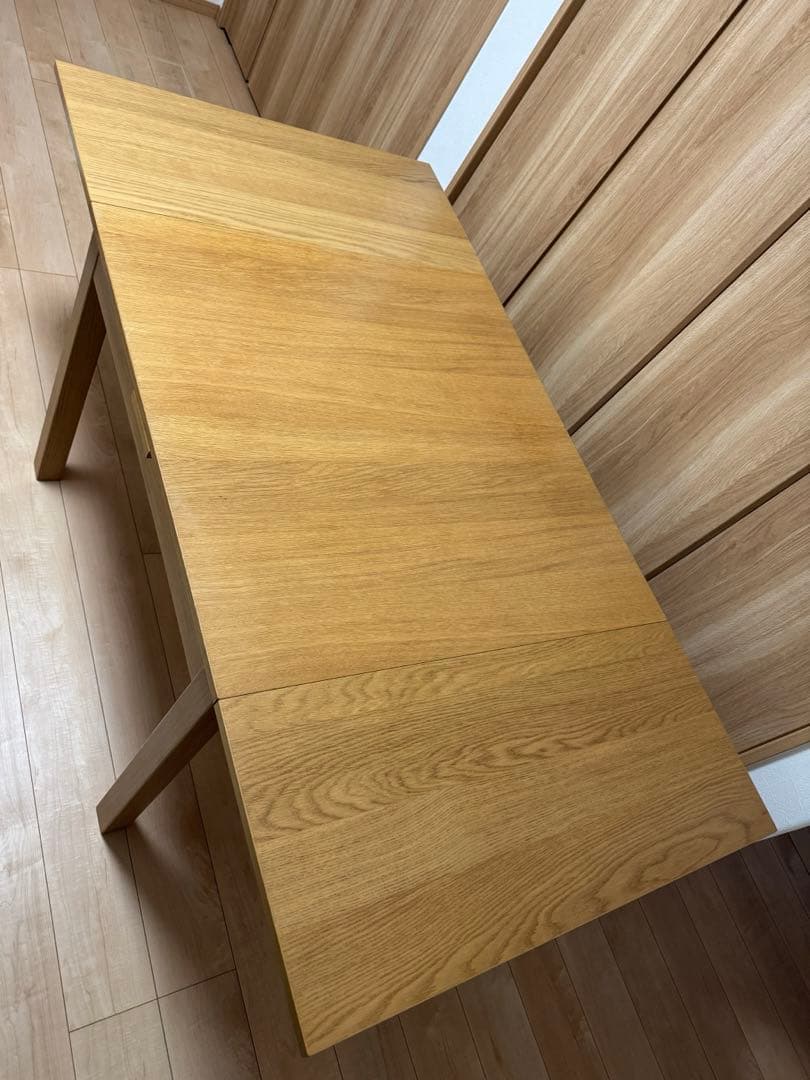 IKEA BJURSTA（ビュースタ） ダイニングテーブル、オーク材突き板　伸縮