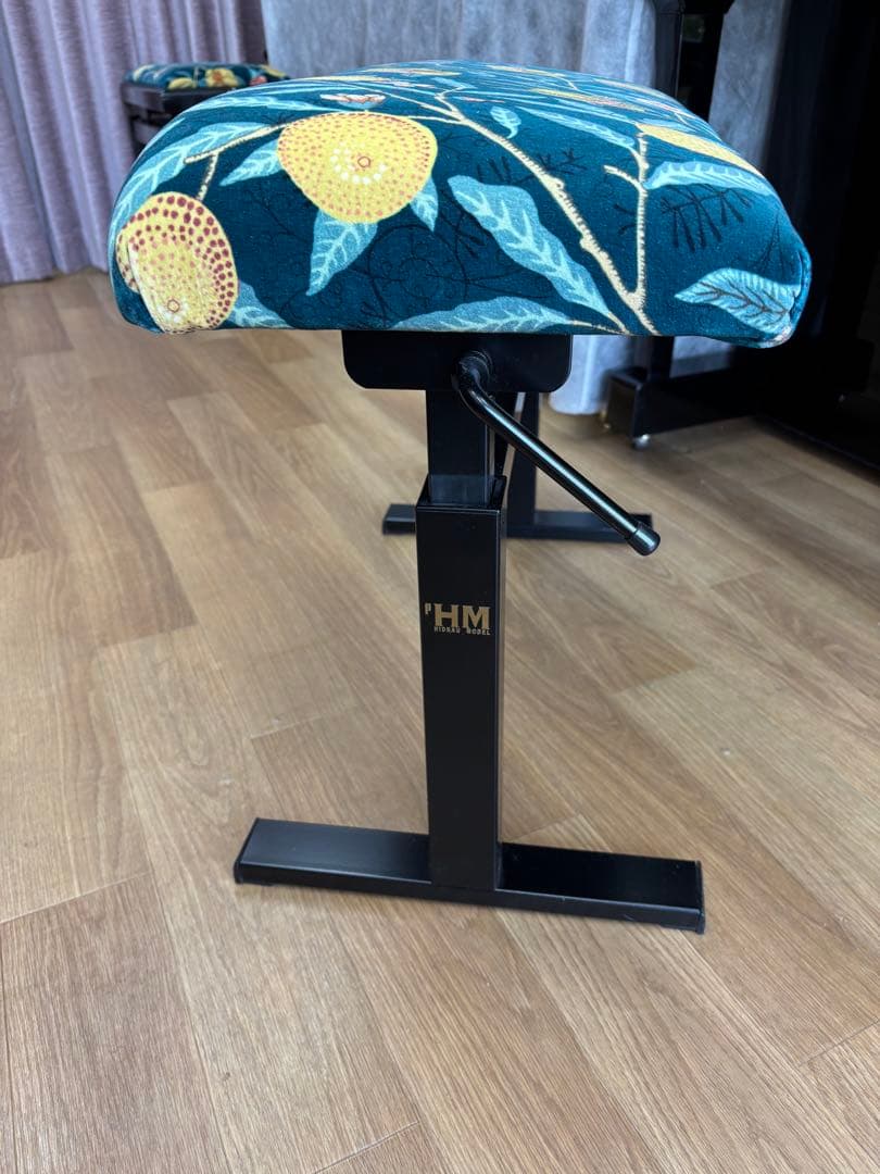 ピアノ椅子【HIDRAU / イドラウ】BM45 座面2つセット - メルカリ