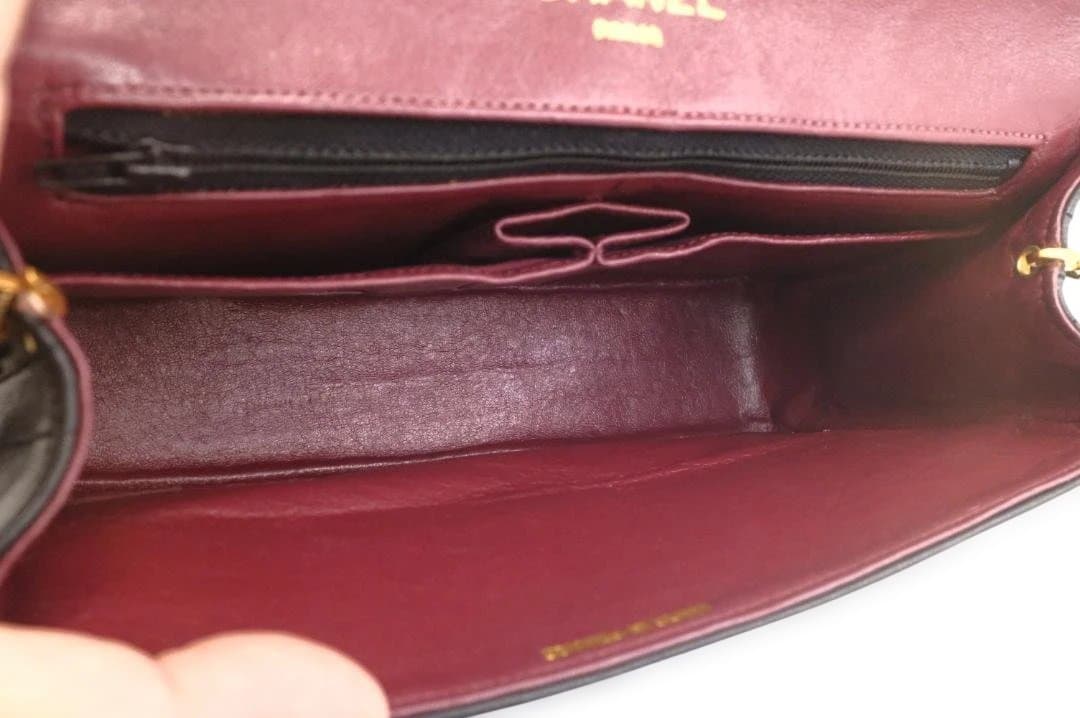 【大人気】シャネル　Chanel　ショルダーバッグ　黒　マトラッセ