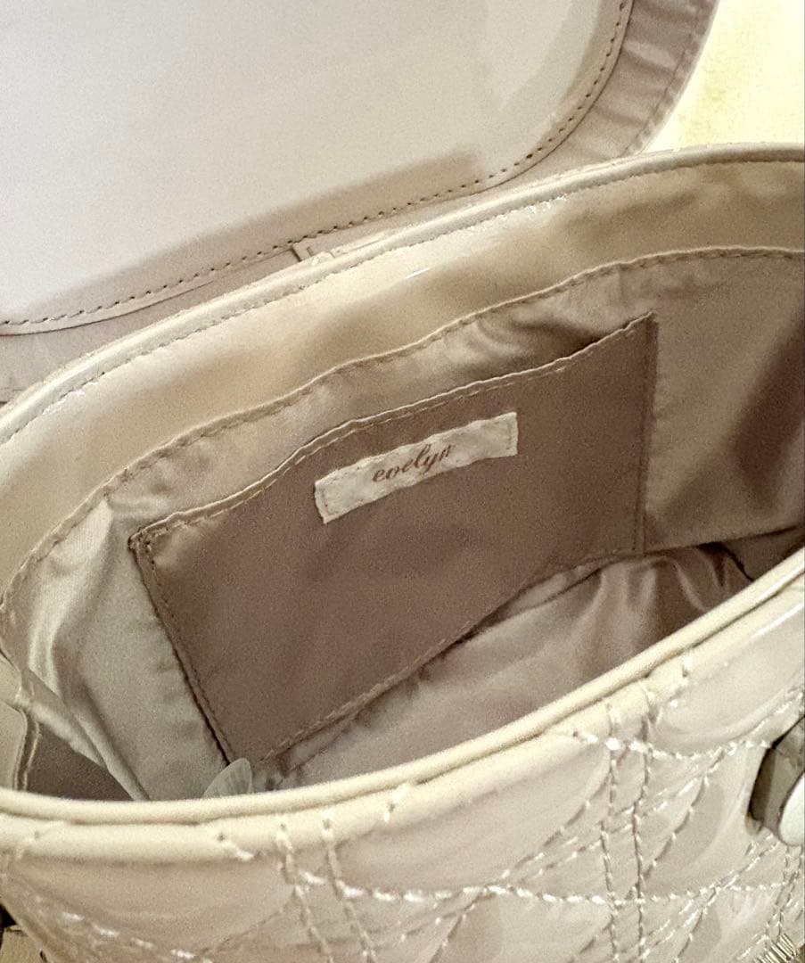 【新品未使用】evelyn ハートビジューバニティバッグ ピンク