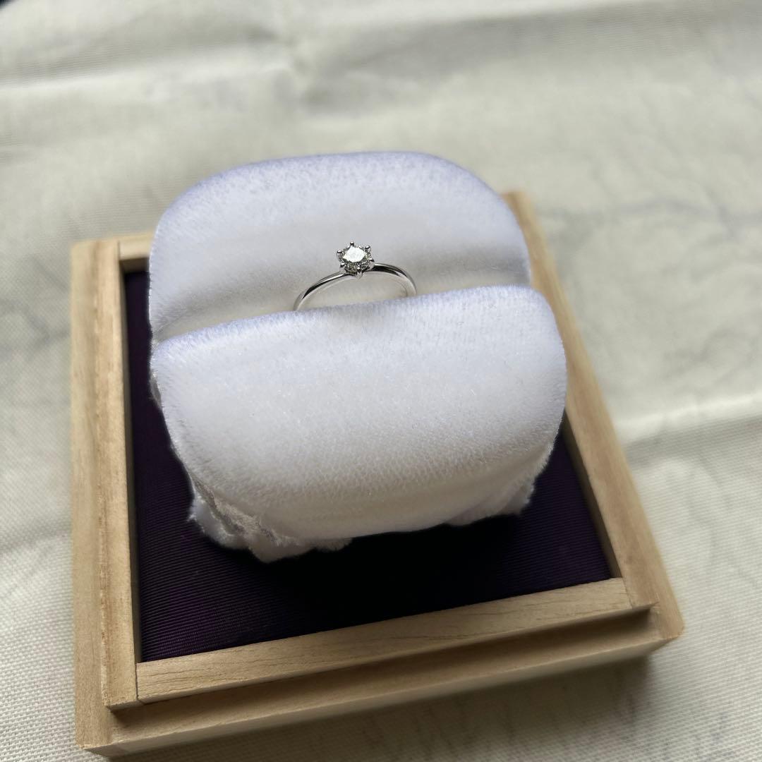 【ほぼ新品】NIWAKA 花雪　0.3カラット