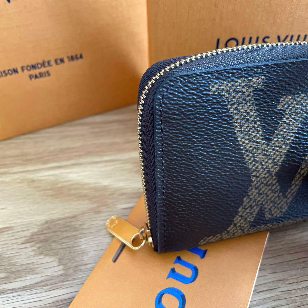 ルイヴィトン　ジッピー・パース モノグラムジャイアント