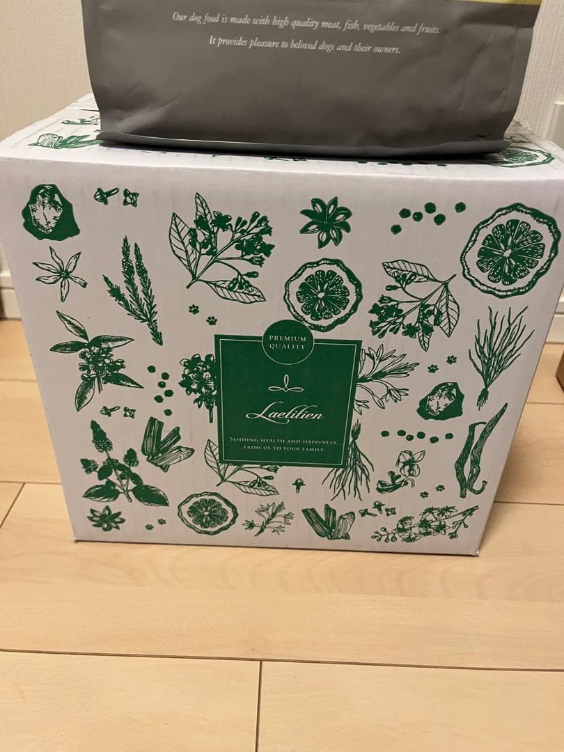 Mog Wan. ドッグフード 1.8kg ３袋