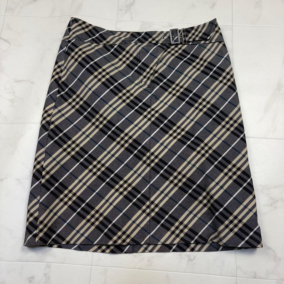 バーバリーブルーレーベル　ノバチェック　台形スカート　ベルト　38 ベージュ
