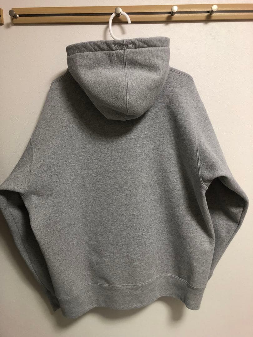 supreme シュプリーム　Sロゴ ツノ　パーカー