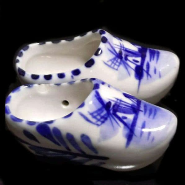 オランダの伝統工芸品 デルフト陶器 ミニチュア 靴 猫 恐竜 3点セット