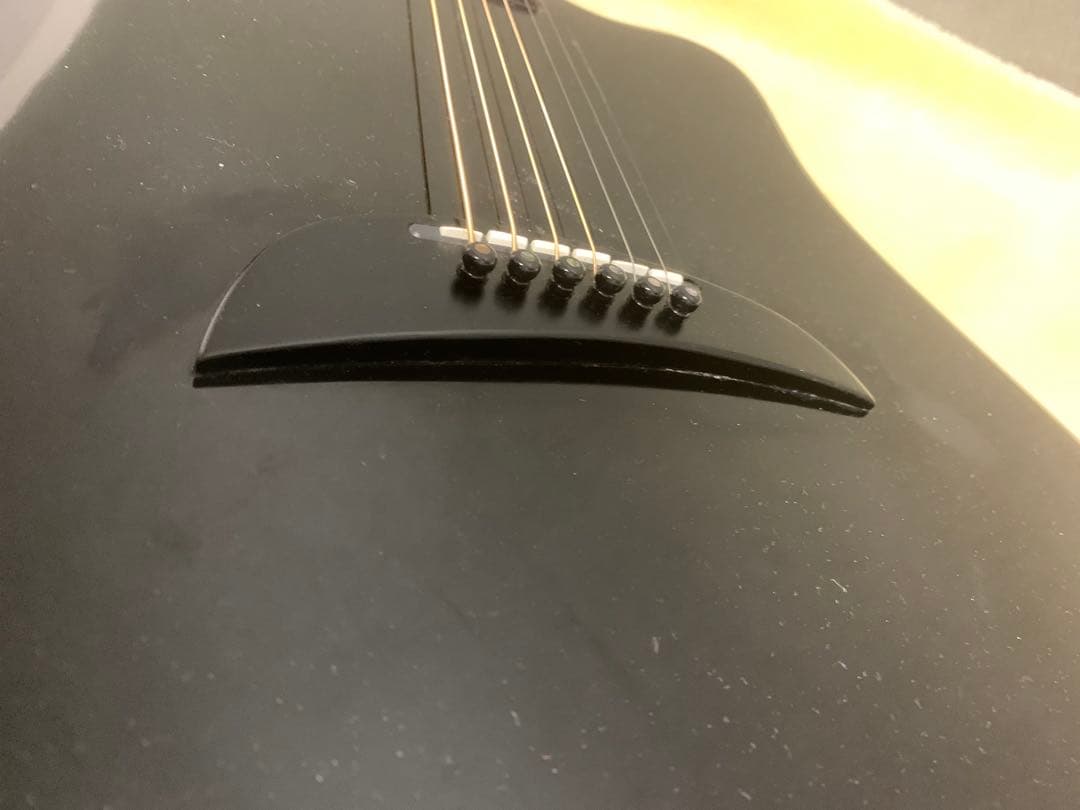 T*i様 【傷あり】K. Yairi エレアコ 型番不明 サウンドホール無し 黒