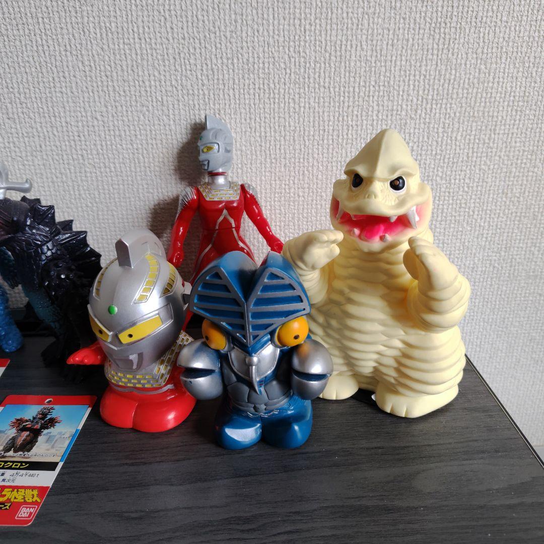 ウルトラヒーローシリーズ　ウルトラマン　怪獣　ソフビ　フィギュア　バンダイ