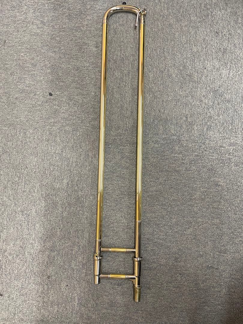 ヤマハ　バストロンボーン　YAMAHA-YBL830