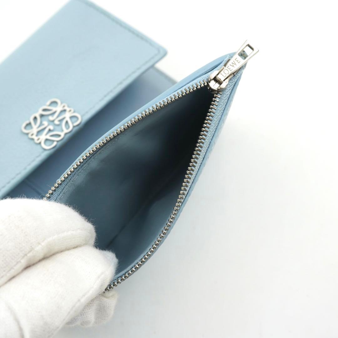 ✨新品未使用✨　LOEWE ミニ財布　バーティカルウォレット　アナグラム　水色