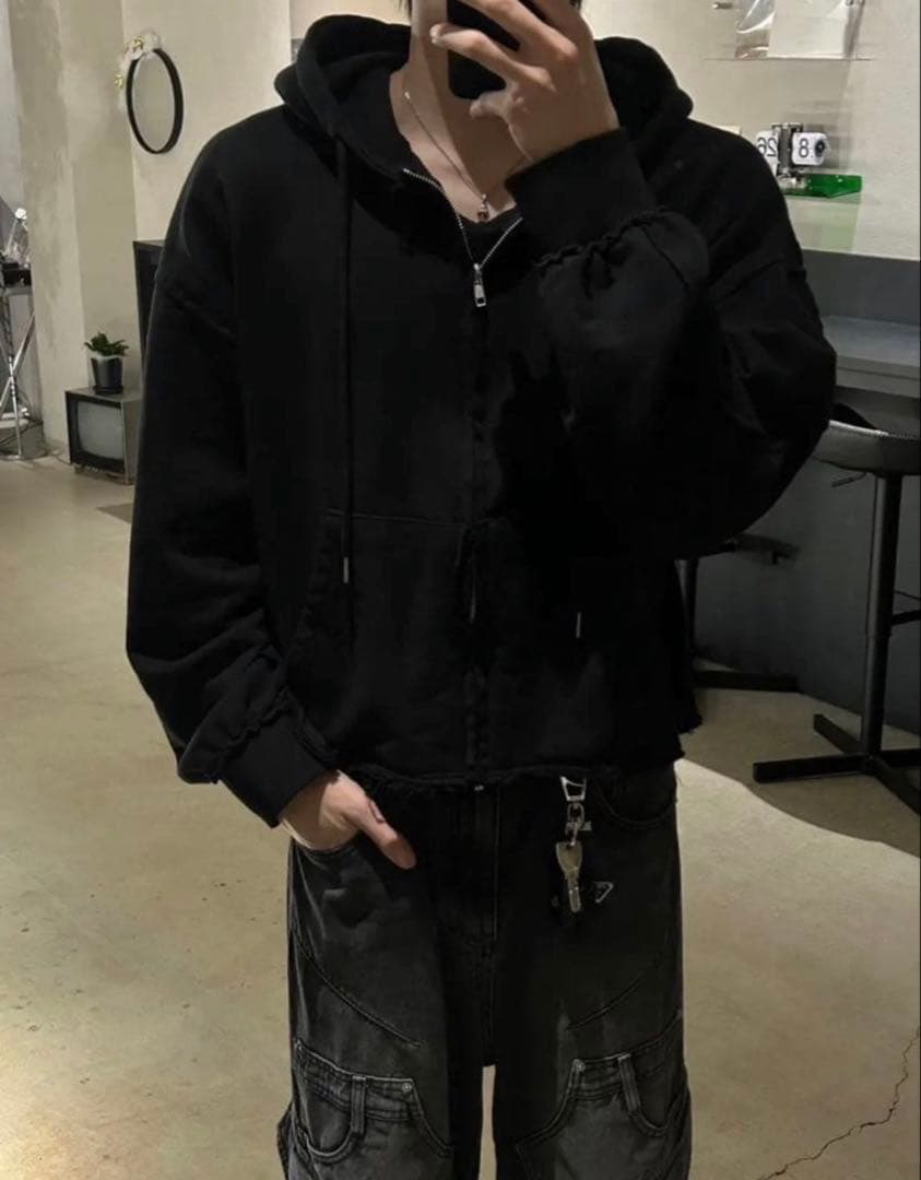 トップス RADIANT uncut cropped zip hoodie