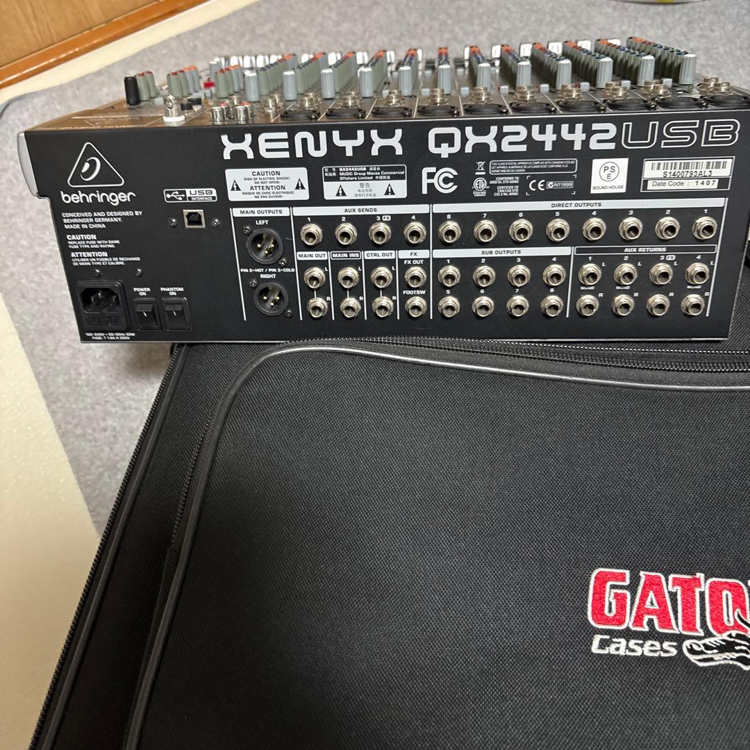 Behringer XENYX QX2442USB ミキサーGATORケース