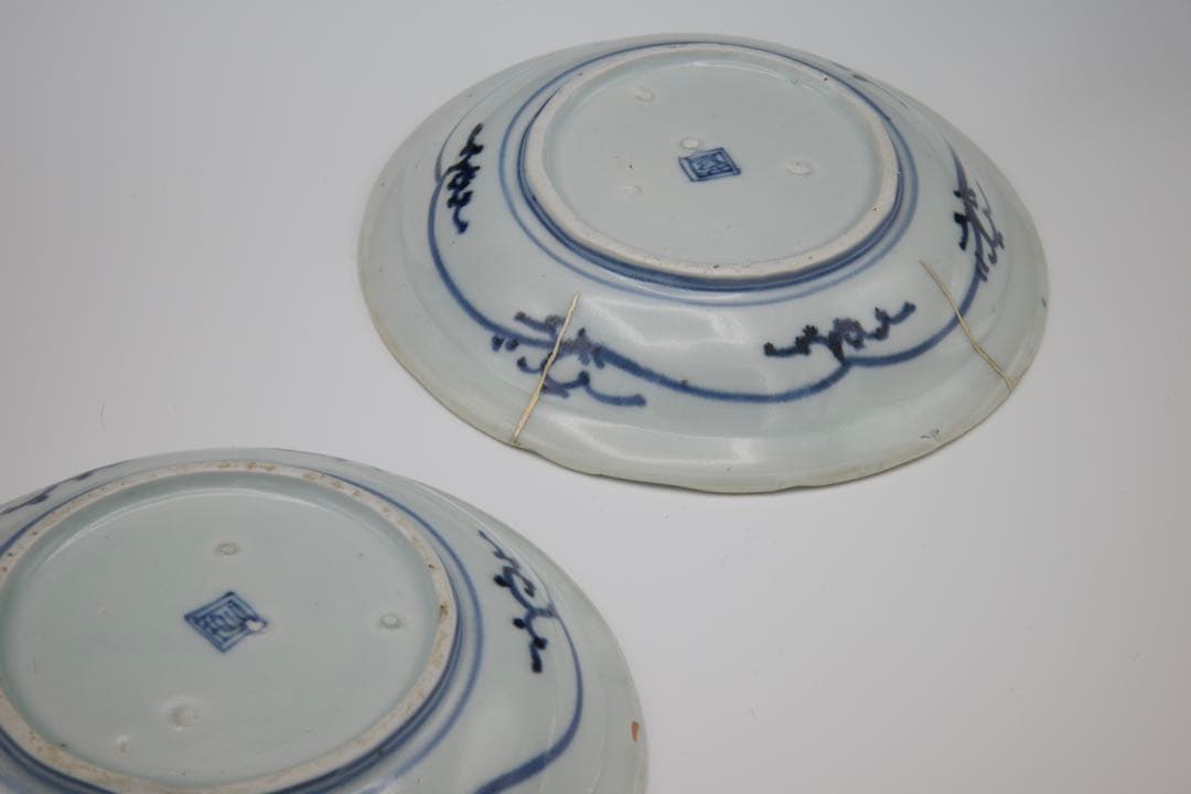 青磁の伊万里 | 鯉の柄 | 銀継ぎ 2枚セット