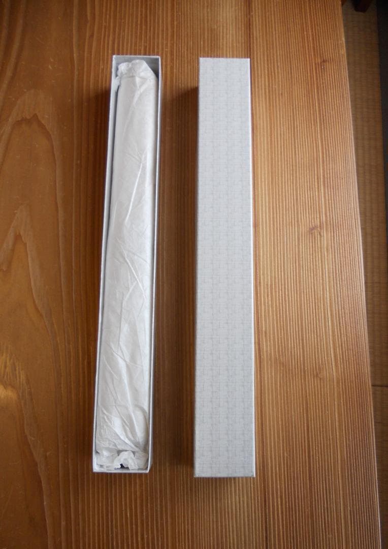 掛け軸 永縄雅光 桜に大瑠璃 絹本 希少 軸装 茶道具 掛軸 美品 です。