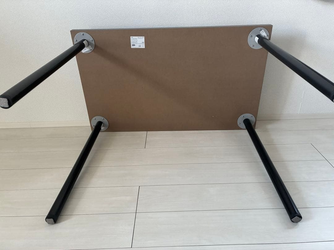 【送料込み】ダイニングテーブル　グレー