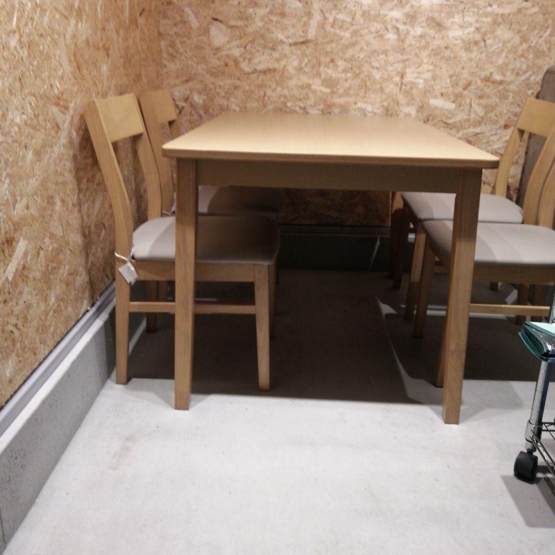 p*n様 ❤ナチュラル❤淡い木目調ダイニングテーブルセット　ブランド照明付き❤地