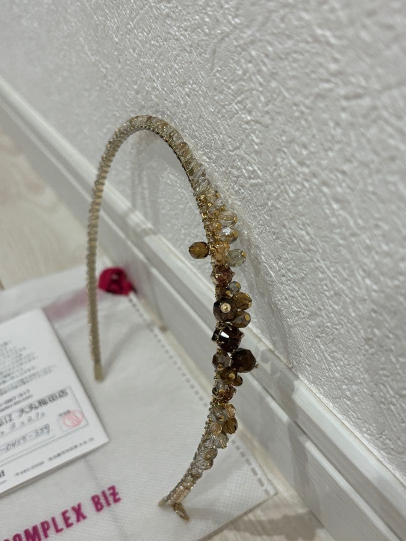 COMPLEX BIZ コンプレックスビズ 超美品 ビジューのカチューシャ